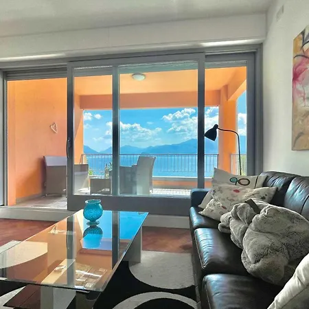 Gaeta 'lake View' شقة *